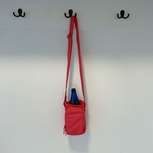 Water Bottle Crossbody with Front Pocket 2L